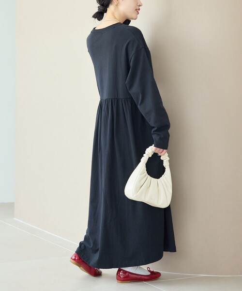 FREAK'S STORE（フリークスストア）の「限定展開　ウエスト ギャザー切替 マキシ ワンピース（ワンピース・レディース・グレー/オレンジ/ナチュラル/オリーブ/ブルー/ブラック/ブラウン・SMALL/MEDIUM）」の18枚目の写真