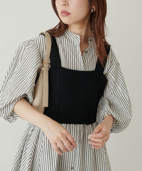 natural couture(ナチュラルクチュール)の「ニットビスチェ(ニット/セーター・レディース・ブラック/モカ・FREE)」の1枚目の写真