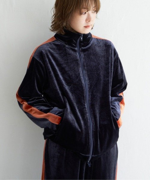 notch.（ノッチ）の「【セットアップ対応】ベロアトラックジャケット（ジャージ・レディース・ブラック/ネイビー・M）」の7枚目の写真