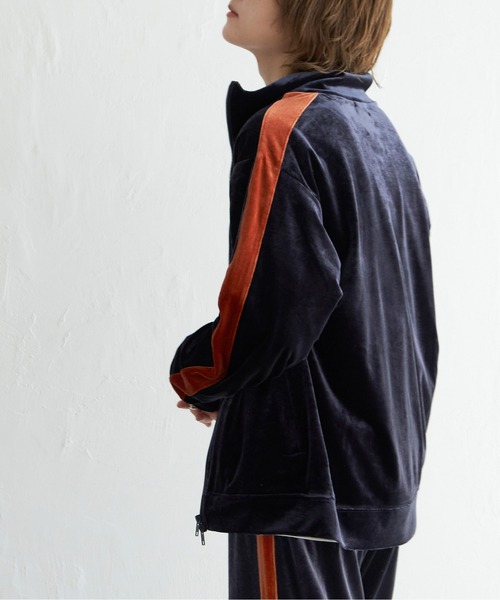 notch.（ノッチ）の「【セットアップ対応】ベロアトラックジャケット（ジャージ・レディース・ブラック/ネイビー・M）」の14枚目の写真