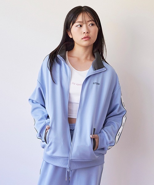 LOVETOXIC(ラブトキシック)の「【LTXC】吸水速乾トラックジャケット(Tシャツ/カットソー・キッズ・サックスブルー/ブラック/オフホワイト・S/L/M/LL)」の1枚目の写真