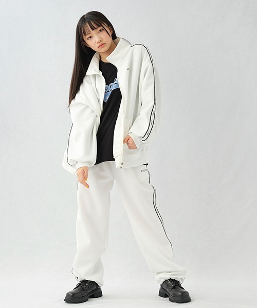 LOVETOXIC(ラブトキシック)の「【LTXC】吸水速乾トラックジャケット(Tシャツ/カットソー・キッズ・サックスブルー/ブラック/オフホワイト・S/L/M/LL)」の6枚目の写真