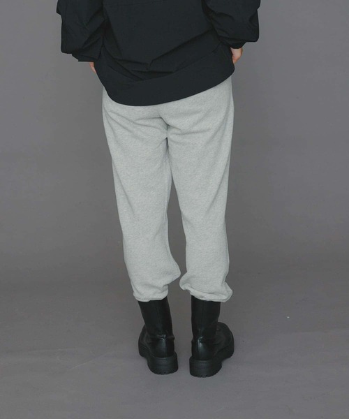 Uiscel（ユイセル）の「『ユニセックス』Uiscel　ヘビーウエイトジョガースウェットパンツ（その他パンツ・レディース・グレー/オートミール・MEDIUM/LARGE）」の6枚目の写真
