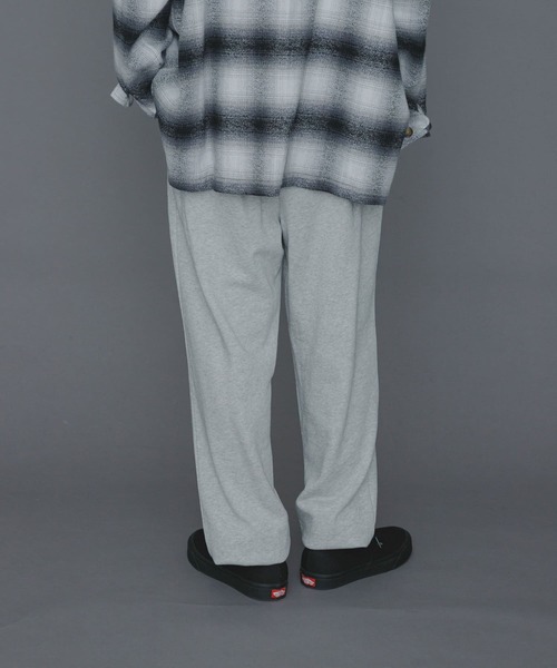 Uiscel（ユイセル）の「『ユニセックス』Uiscel　ヘビーウエイトジョガースウェットパンツ（その他パンツ・レディース・グレー/オートミール・MEDIUM/LARGE）」の22枚目の写真