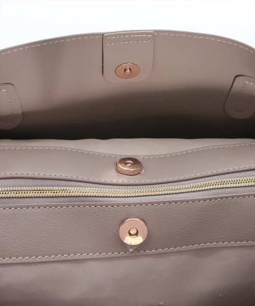 clear(クリア)の「A4多機能トートバッグ(トートバッグ・レディース・グレイッシュベージュ/ブラック/アイボリー・F)」の5枚目の写真