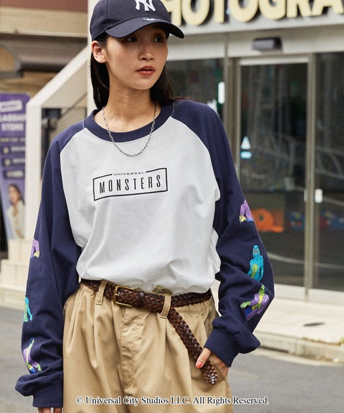 MONO-MART（モノマート）の「【Universal Monsters】別注 ユニバーサル・モンスターズ グラフィック ビッグラグラン長袖Tシャツ（Tシャツ/カットソー・メンズ・ブラック/ネイビー系/オフホワイト/ブラック系・L/M）」の4枚目の写真