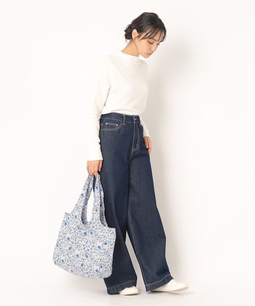 LAURA ASHLEY(ローラアシュレイ)の「ロウェナ柄 レインバッグ(エコバッグ/サブバッグ・レディース・ブルー系/イエロー系/レッド系2・00)」の20枚目の写真