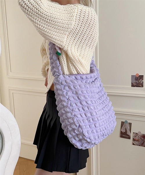 STYLEBLOCK（スタイルブロック）の「ポップコーン生地ショルダーバッグ（ショルダーバッグ・レディース・ブラック/ダークパープル/ホワイト/ライトグリーン/ピンク/ピンク系その他/イエロー/ライトパープル/ブルー・FREE）」の7枚目の写真