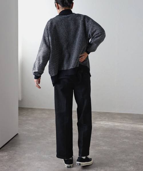 CREARE -LINO-(クレアーレリノ)の「総柄 ドライバーズ ニット ブルゾン <ユニセックス>(ニット/セーター・メンズ・ネイビー/ブラック・M/L)」の17枚目の写真