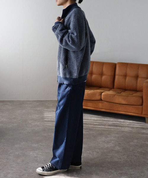 CREARE -LINO-(クレアーレリノ)の「総柄 ドライバーズ ニット ブルゾン <ユニセックス>(ニット/セーター・メンズ・ネイビー/ブラック・M/L)」の5枚目の写真