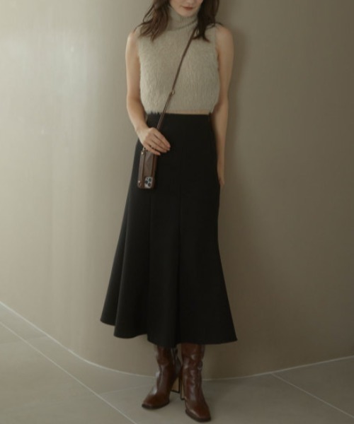 ACYM（アシーム）の「Fluffy nosleeve mini ニット（Tシャツ/カットソー・レディース・ブラック/アイボリー/ベージュ・FREE）」の5枚目の写真