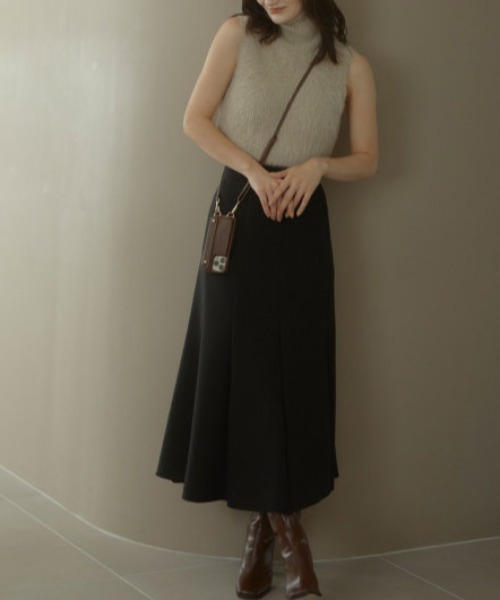 ACYM（アシーム）の「Fluffy nosleeve mini ニット（Tシャツ/カットソー・レディース・ブラック/アイボリー/ベージュ・FREE）」の13枚目の写真