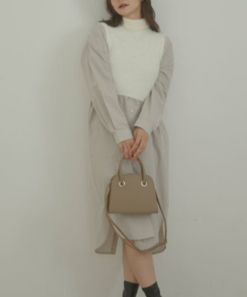 ACYM（アシーム）の「Fluffy nosleeve mini ニット（Tシャツ/カットソー・レディース・ブラック/アイボリー/ベージュ・FREE）」の4枚目の写真