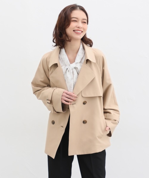 Honeys(ハニーズ)の「撥水加工ハーフ丈トレンチコート(トレンチコート・レディース・ネイビー/ダークベージュ/アイボリー/ピンク系その他・S/M/L/LL)」の13枚目の写真