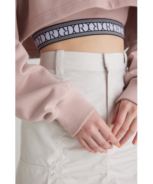 rienda(リエンダ)の「クロップドフーディースウェットトップス 春服(スウェット・レディース・アイボリー/ブラック/ピンク・FREE)」の18枚目の写真
