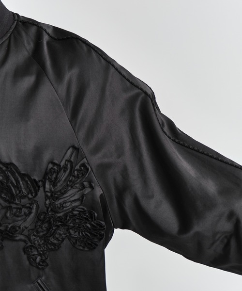TAAKK（ターク）の「【TAAKK/ターク】別注 TAPE EMBROIDERY SOUVENIR JACKET/別注 テープエンブロイダリースーベニアジャケット（MA-1・メンズ・ブラック/マルチ・3/2/1）」の17枚目の写真