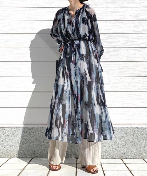 Q(キュー)の「ドローイングマキシワンピース(ワンピース・レディース・ブラック系その他/ブラウン系その他・MEDIUM)」の2枚目の写真