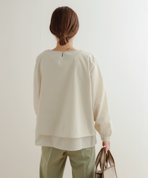 URBAN RESEARCH DOORS（アーバンリサーチドアーズ）の「『UR TECH Smart Linen Touch』レイヤードブラウス（シャツ/ブラウス・レディース・ベージュ系その他/ピンク/ネイビー・MEDIUM）」の7枚目の写真