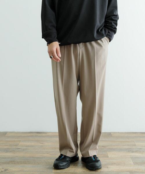 ITEMS URBANRESEARCH（アイテムズ アーバンリサーチ）の「『セットアップ対応』ウォッシャブル×クールタッチTRストレートパンツ（その他パンツ・メンズ・グレー/ベージュ/ブラック/チェック・MEDIUM/LARGE）」の15枚目の写真