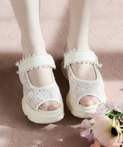 F i.n.t(フィント)の「レース使いスニーカーサンダル(スニーカー・レディース・ブラック/オフホワイト・M/S/L)」の1枚目の写真