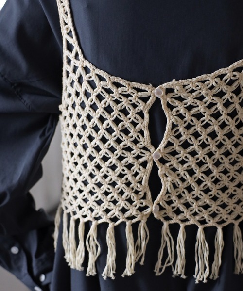 COMMRE（コムル）の「【前後2WAY】フリンジニットビスチェ（ニット/セーター・レディース・アイボリー/ブラック・FREE）」の18枚目の写真