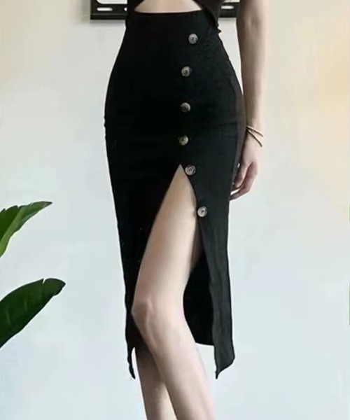 GLAMOROUS JANE(グラマラスジェーン)の「ボタンデザインスリット入りカットアウトミディワンピース(ワンピース・レディース・ブラック・M/L)」の5枚目の写真
