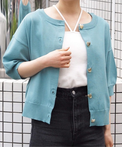 tiptop(ティップトップ)の「ハートボタン2way半袖カーディガン(カーディガン/ボレロ・レディース・ピンク/ブラック系その他/アイボリー/ブラック/サックスブルー・FREE)」の5枚目の写真