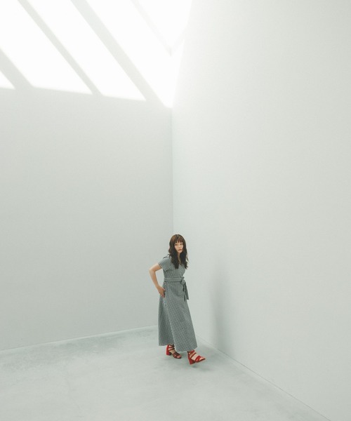 GLOBAL WORK(グローバルワーク)の「高山直子さんコラボ/カシュクールワンピ半袖/EiiS/991922(ワンピース・レディース・ブラック系その他/パープル系その他5・X-SMALL/SMALL)」の3枚目の写真