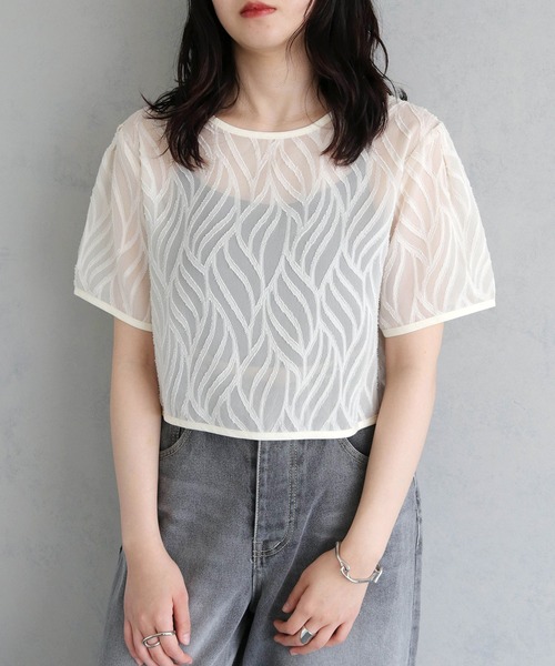 cheriella（シェリエラ）の「【cheriella】WEB限定前後２WAYリーフシフォンクルーネックショートブラウス（シャツ/ブラウス・レディース・アイボリー/ブラック・M）」の14枚目の写真