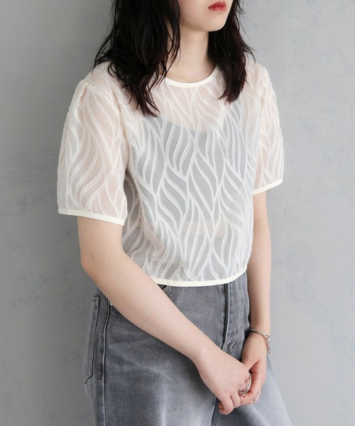 cheriella（シェリエラ）の「【cheriella】WEB限定前後２WAYリーフシフォンクルーネックショートブラウス（シャツ/ブラウス・レディース・アイボリー/ブラック・M）」の16枚目の写真