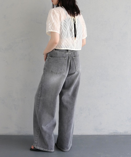 cheriella（シェリエラ）の「【cheriella】WEB限定前後２WAYリーフシフォンクルーネックショートブラウス（シャツ/ブラウス・レディース・アイボリー/ブラック・M）」の20枚目の写真