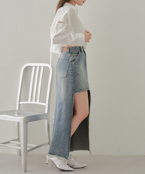 Chico（チコ）の「ラウンドショート丈肩開きシャツ（シャツ/ブラウス・レディース・ブルー/ホワイト/ベージュ・FREE）」の8枚目の写真