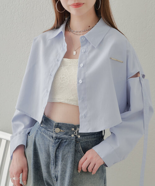 Chico（チコ）の「ラウンドショート丈肩開きシャツ（シャツ/ブラウス・レディース・ブルー/ホワイト/ベージュ・FREE）」の10枚目の写真