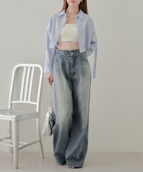 Chico（チコ）の「ラウンドショート丈肩開きシャツ（シャツ/ブラウス・レディース・ブルー/ホワイト/ベージュ・FREE）」の12枚目の写真