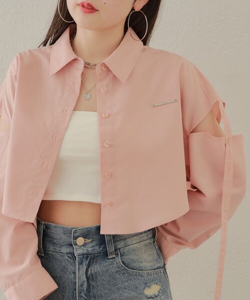 Chico（チコ）の「ラウンドショート丈肩開きシャツ（シャツ/ブラウス・レディース・ブルー/ホワイト/ベージュ・FREE）」の20枚目の写真