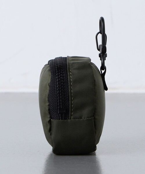 UNITED ARROWS（ユナイテッドアローズ）の「【別注】＜YOSEMITE STRAP＞ MULTI CASE S/マルチケース S（その他小物・メンズ・ブラック/オリーブ・FREE）」の15枚目の写真