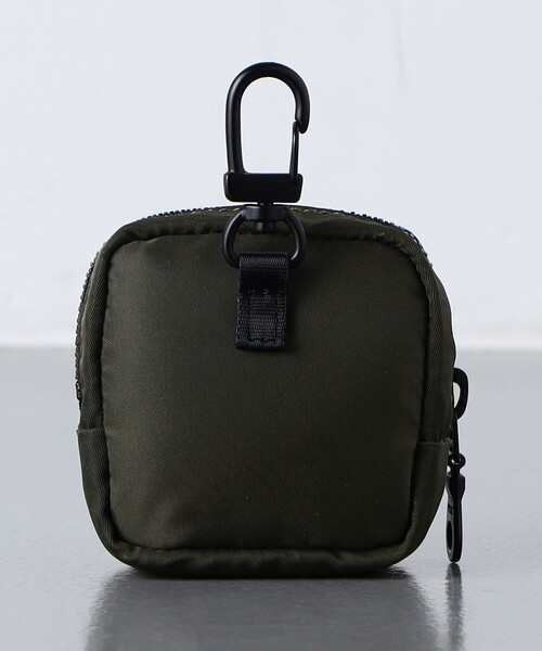 UNITED ARROWS（ユナイテッドアローズ）の「【別注】＜YOSEMITE STRAP＞ MULTI CASE S/マルチケース S（その他小物・メンズ・ブラック/オリーブ・FREE）」の14枚目の写真