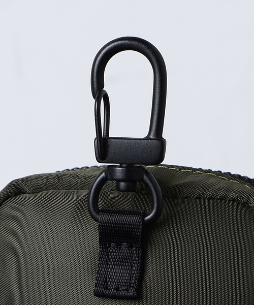 UNITED ARROWS（ユナイテッドアローズ）の「【別注】＜YOSEMITE STRAP＞ MULTI CASE S/マルチケース S（その他小物・メンズ・ブラック/オリーブ・FREE）」の9枚目の写真