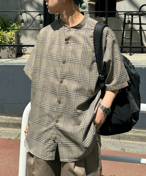 CIAOPANIC TYPY(チャオパニックティピー)の「速乾テックリネンチェックバンドカラーシャツ(セットアップ対応)(シャツ/ブラウス・メンズ・ベージュ/チャコールグレー・MEDIUM/LARGE)」の10枚目の写真