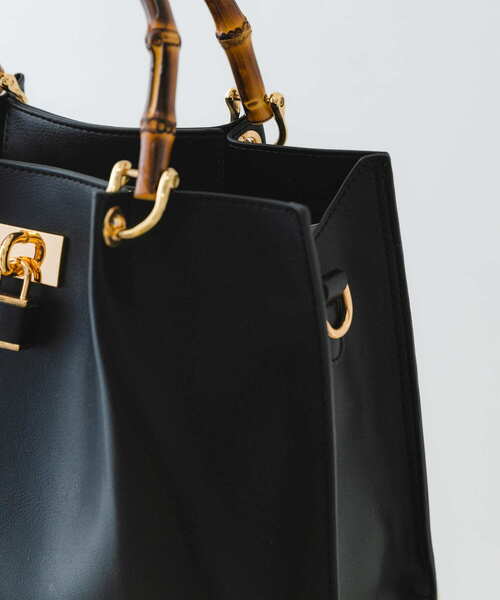 RODE SKO（ロデスコ）の「バンブースクエアミドルバッグ（ハンドバッグ・レディース・ブラック/オリーブ/グレー・ONE）」の5枚目の写真