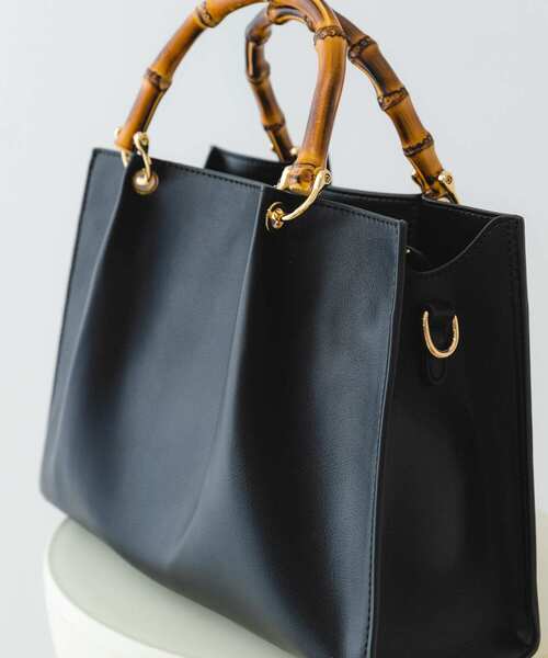 RODE SKO（ロデスコ）の「バンブースクエアミドルバッグ（ハンドバッグ・レディース・ブラック/オリーブ/グレー・ONE）」の6枚目の写真