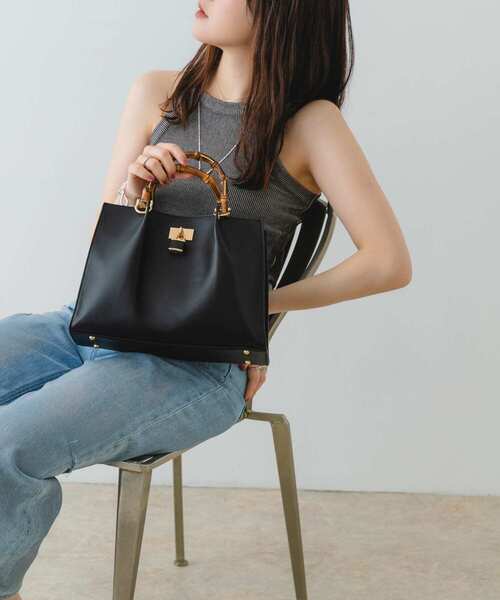 RODE SKO（ロデスコ）の「バンブースクエアミドルバッグ（ハンドバッグ・レディース・ブラック/オリーブ/グレー・ONE）」の8枚目の写真