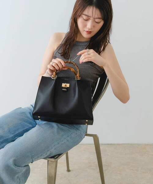 RODE SKO（ロデスコ）の「バンブースクエアミドルバッグ（ハンドバッグ・レディース・ブラック/オリーブ/グレー・ONE）」の9枚目の写真