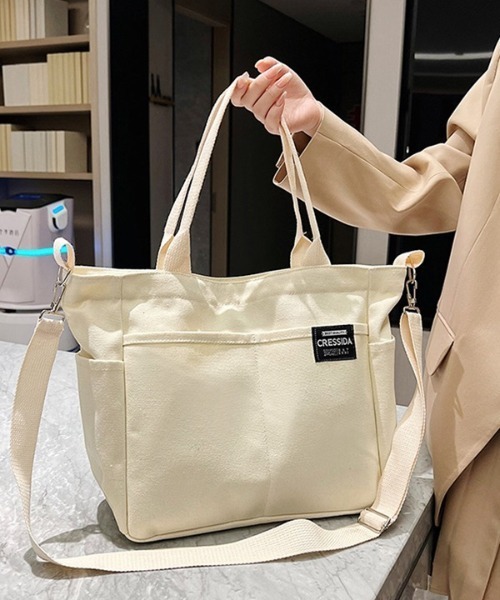 PARKS TOKYO SELECT（パークストウキョウセレクト）の「大容量 2WAYショルダーキャンバスバッグ（ショルダーバッグ・レディース・黄緑系/ホワイト/ブラック/カーキ/カーキ系・FREE）」の2枚目の写真