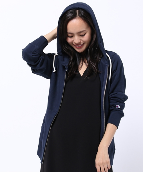 Champion（チャンピオン）の「ウィメンズ チャンピオン ジップパーカ フーディ Champion WMNS ZIP HOODED SWEAT SHIRT CW-F101（パーカー・レディース・ブルー/ネイビー/グレー/ホワイト/チャコールグレー・MEDIUM/LARGE）」の5枚目の写真