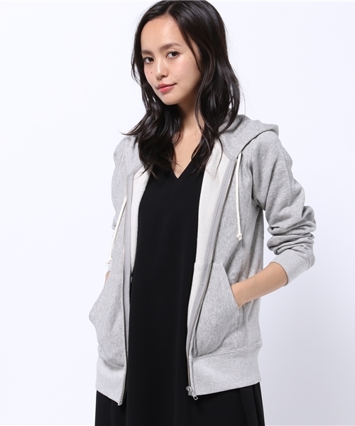 Champion（チャンピオン）の「ウィメンズ チャンピオン ジップパーカ フーディ Champion WMNS ZIP HOODED SWEAT SHIRT CW-F101（パーカー・レディース・ブルー/ネイビー/グレー/ホワイト/チャコールグレー・MEDIUM/LARGE）」の4枚目の写真