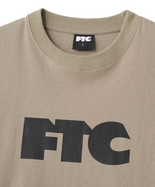 FTC（エフティーシー）の「FTC OG LOGO TEE（Tシャツ/カットソー・メンズ・ホワイト/グリーン系その他/ブラック・MEDIUM/LARGE/X-LARGE/XX-LARGE）」の6枚目の写真