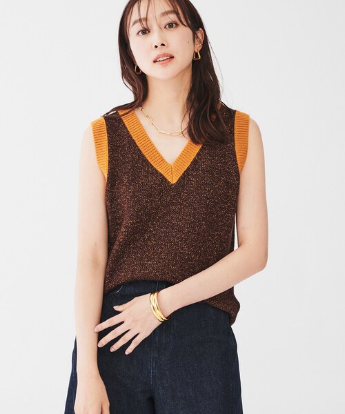UNTITLED（アンタイトル）の「◆【オールシーズン/ラメ】Vネックベスト（ベスト・レディース・ブルー系その他/ダークブラウン/ナチュラル・00/02/04/44/48）」の19枚目の写真