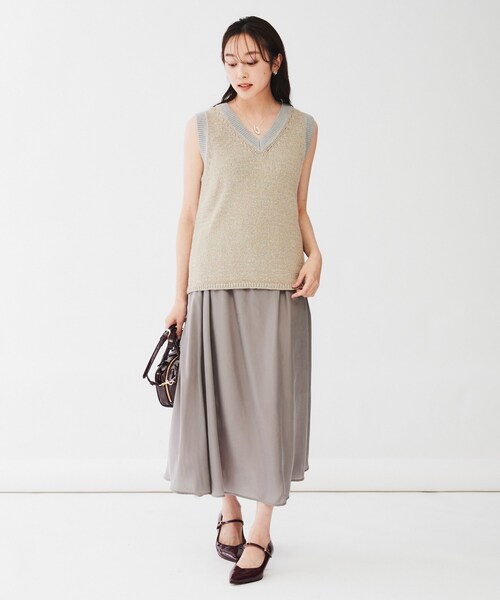 UNTITLED（アンタイトル）の「◆【オールシーズン/ラメ】Vネックベスト（ベスト・レディース・ブルー系その他/ダークブラウン/ナチュラル・00/02/04/44/48）」の6枚目の写真