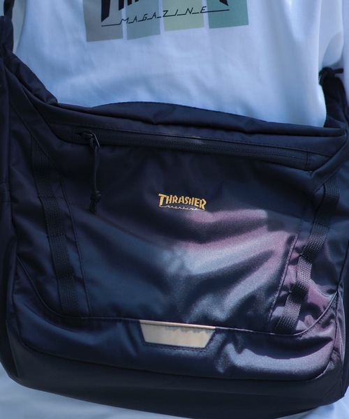 THRASHER（スラッシャー）の「RUNNING PUSH Shoulder Bag/スラッシャータブレット収納可能ワンポイントアイコンショルダーバッグ（ショルダーバッグ・メンズ・ブラック×ブラック/ブラック×ゴールド/ブラック×ホワイト・FREE）」の19枚目の写真